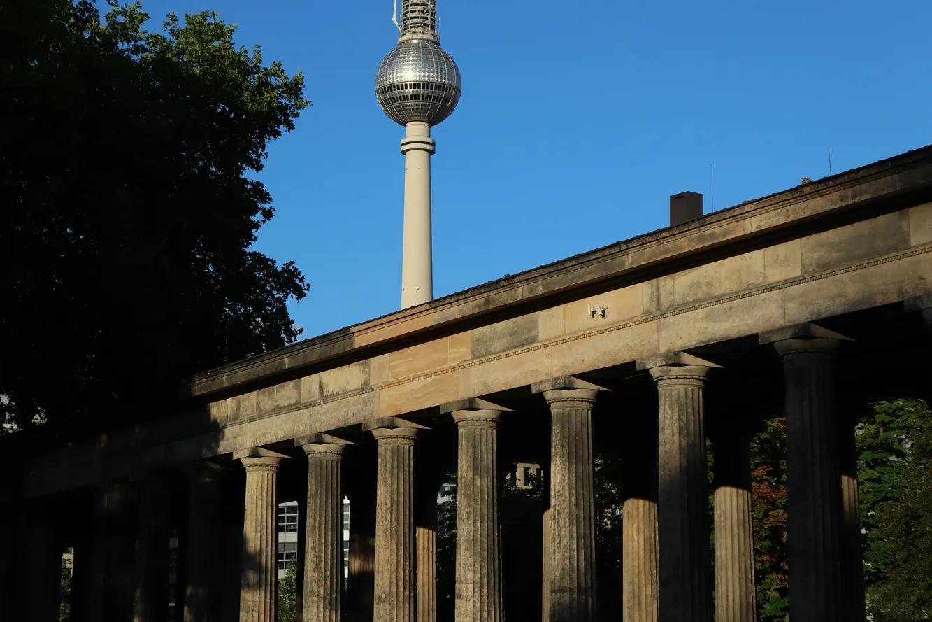 bynder image
